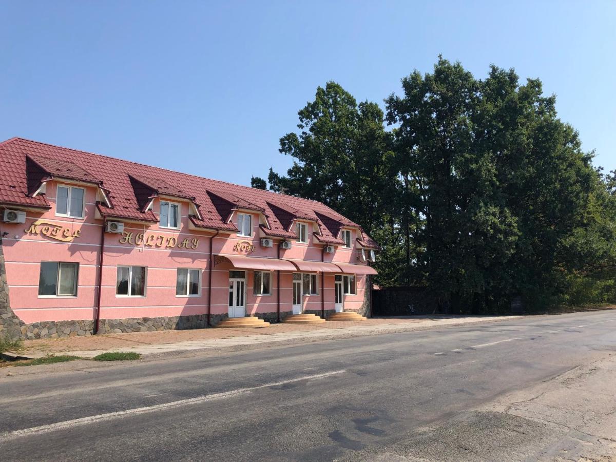 Holiday Bed & Breakfast Perekrestye Ngoại thất bức ảnh